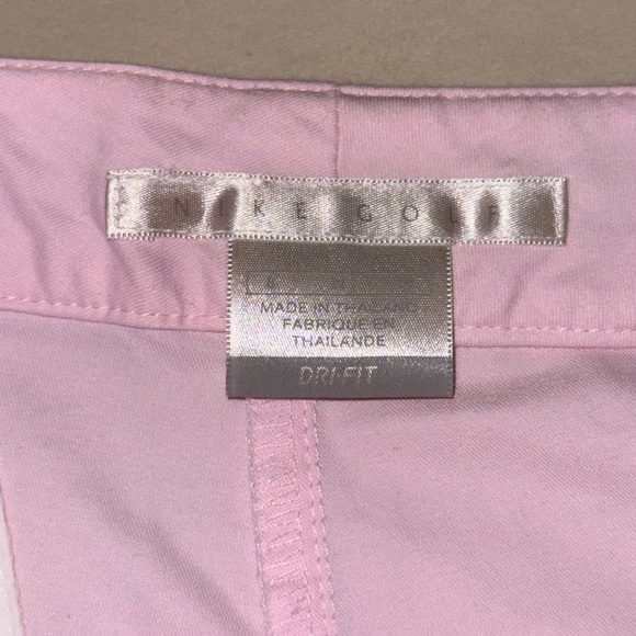 Nike Women’s Dri Fit Golf Shorts - Picture 2 of 8